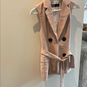 Zara Sleeveless Blazer Vest in Beige